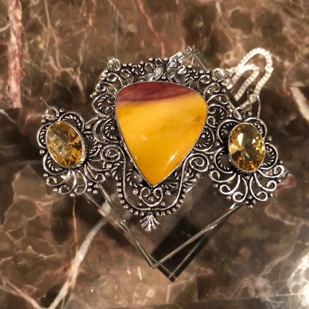 Mookaite Jasper Necklace Set.